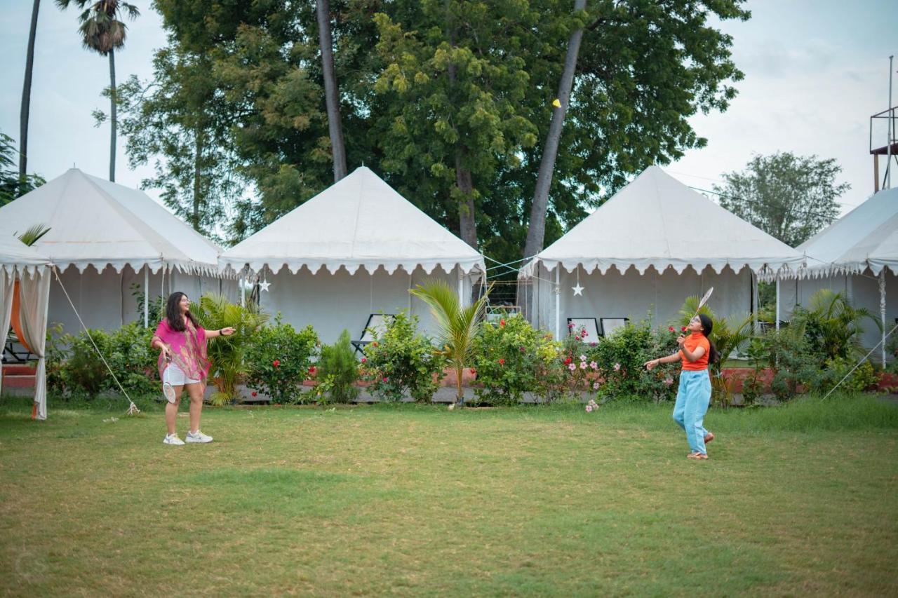 Unity Holiday Tent City Kevadia Exterior photo